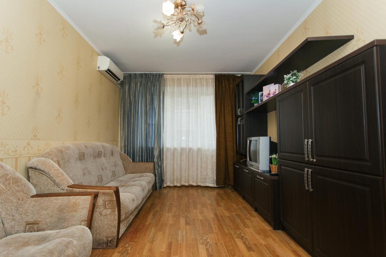 2 Room In Centre On Troitskaya 3 Floor Sumy Exterior photo