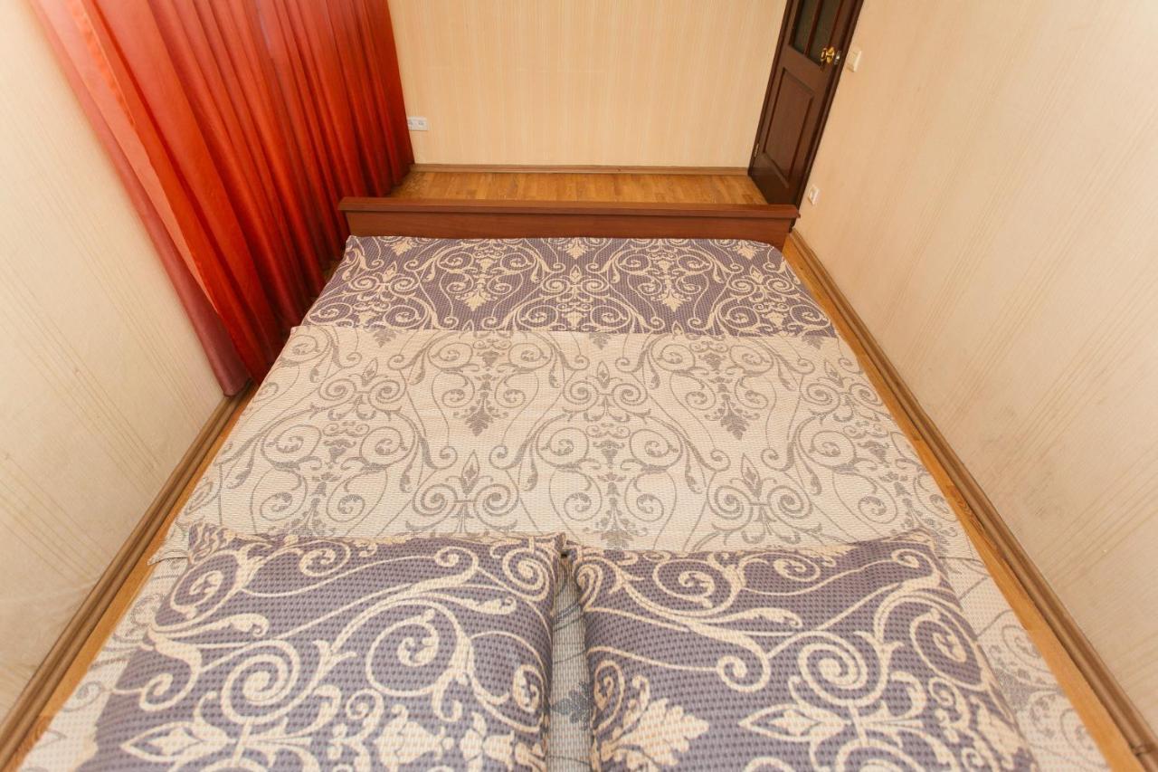 2 Room In Centre On Troitskaya 3 Floor Sumy Exterior photo